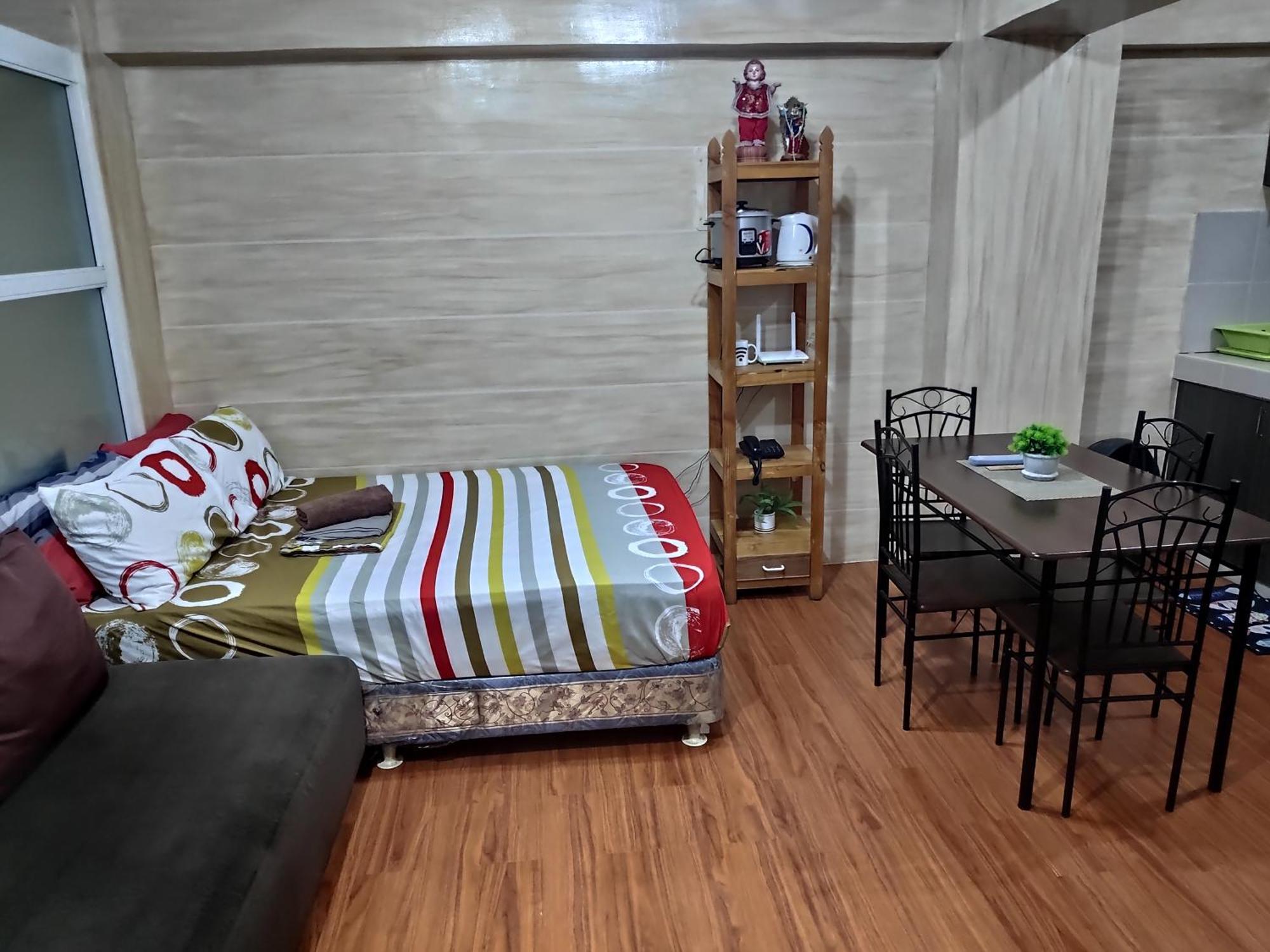Tagaytay Staycation By Naya And Darla W Free Swimming Pool, Wifi & Netflix Tagaytay City Ngoại thất bức ảnh